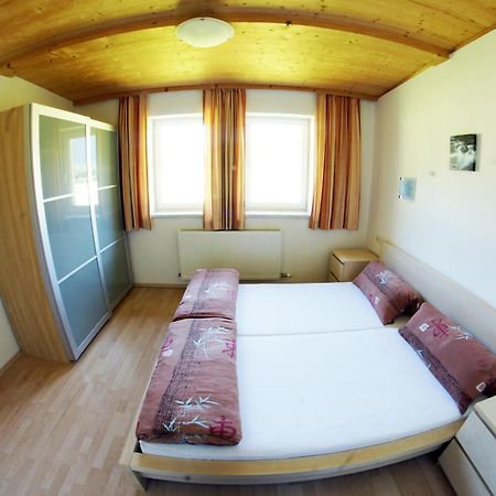 Apartments Bauernhof Dismasn Hof Langenfeld Room photo